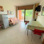 Quiet With Terrace Apartmán